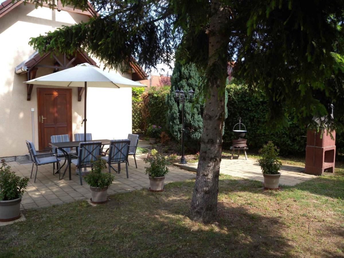 Apartments In Balatonkeresztur 37924 エクステリア 写真