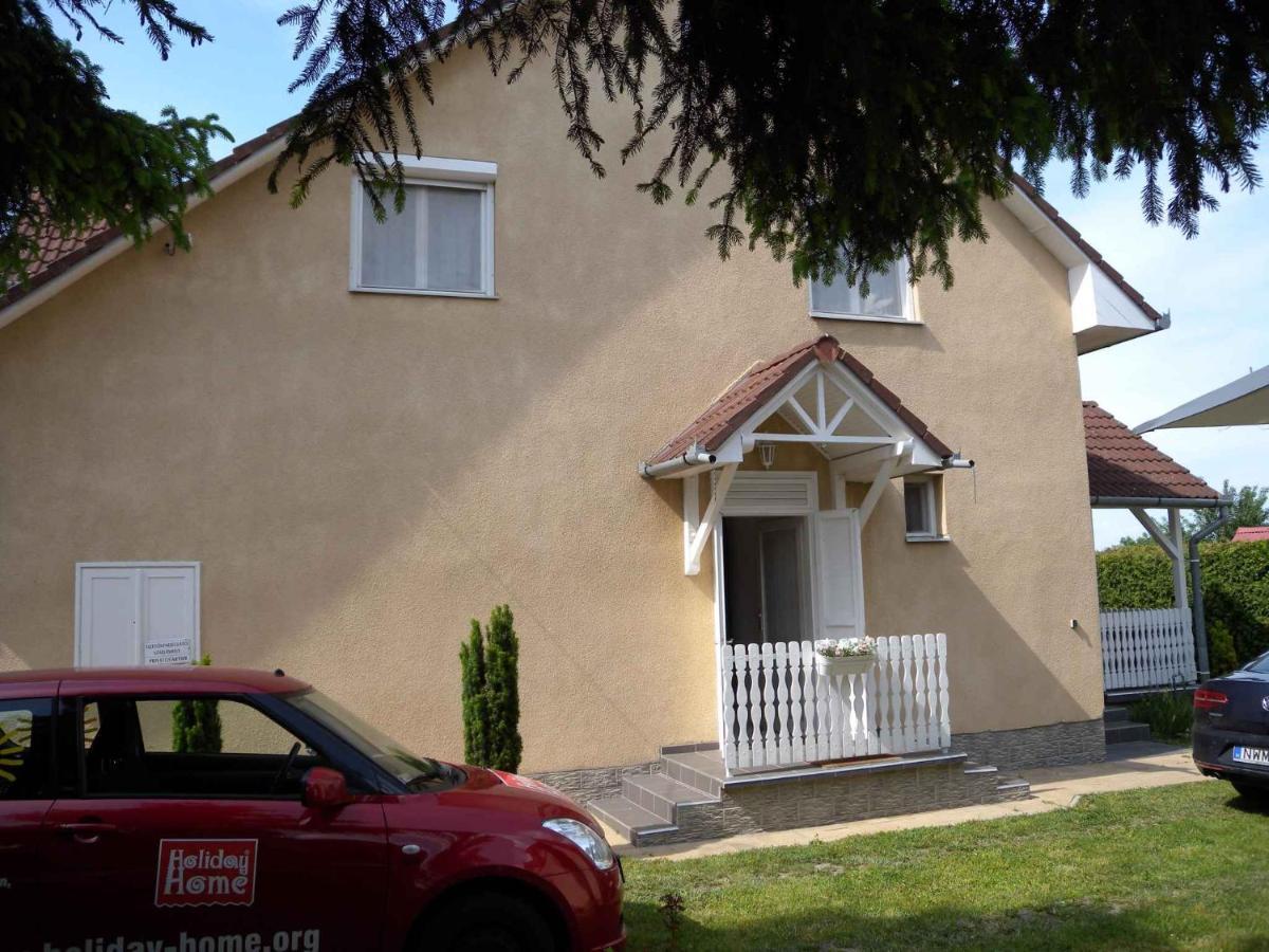 Apartments In Balatonkeresztur 37924 エクステリア 写真
