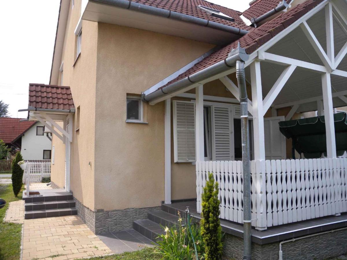 Apartments In Balatonkeresztur 37924 エクステリア 写真