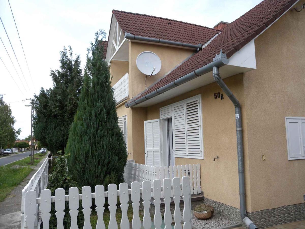 Apartments In Balatonkeresztur 37924 エクステリア 写真